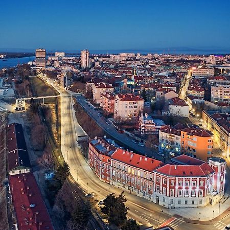 Old Town City Center Apartment Ruse Exterior photo