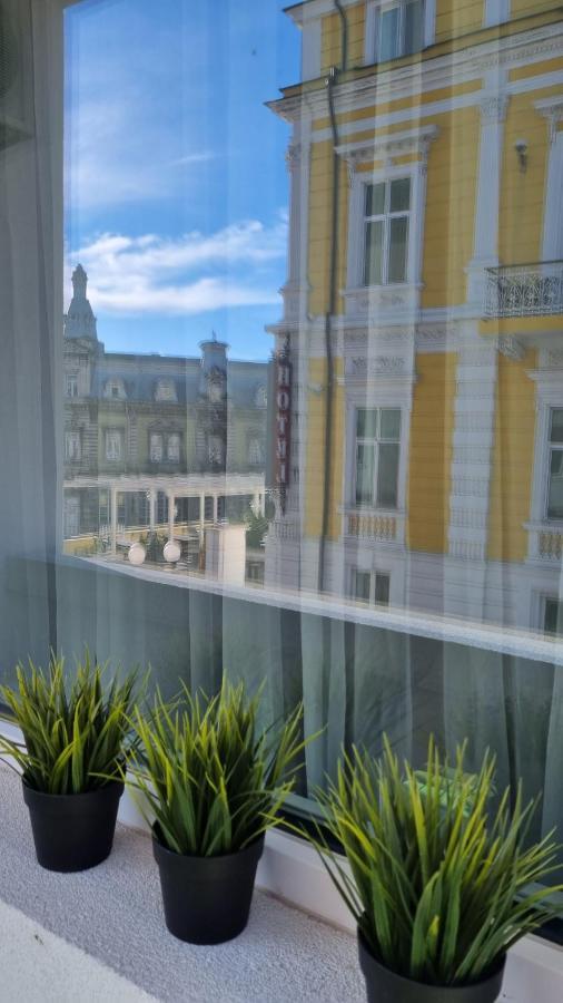 Old Town City Center Apartment Ruse Exterior photo