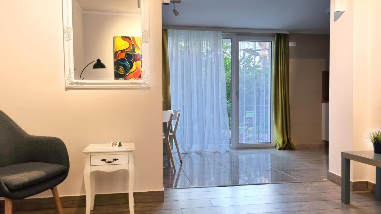 Old Town City Center Apartment Ruse Exterior photo